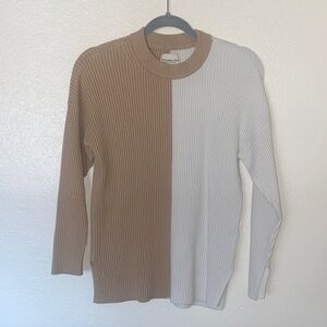Abercrombie Tan and White Crewneck Sweater